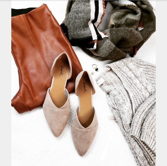 Price firm//The Chantilly// Taupe vegan suede Flat - Picture 3 of 8